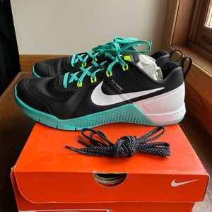 Brand New Nike Metcon 1's (aka the "Lauren Fisher's") Size 10.5